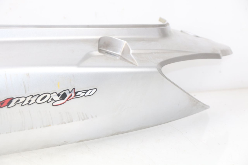 photo de FLANC ARRIERE GAUCHE SYM SYMPHONY 50 (2009 - 2015) - Détails caractéristiques