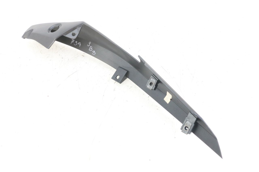 photo de FLANC ARRIERE GAUCHE KAWASAKI VERSYS ABS 650 (2015 - 2018) - Points de fixation