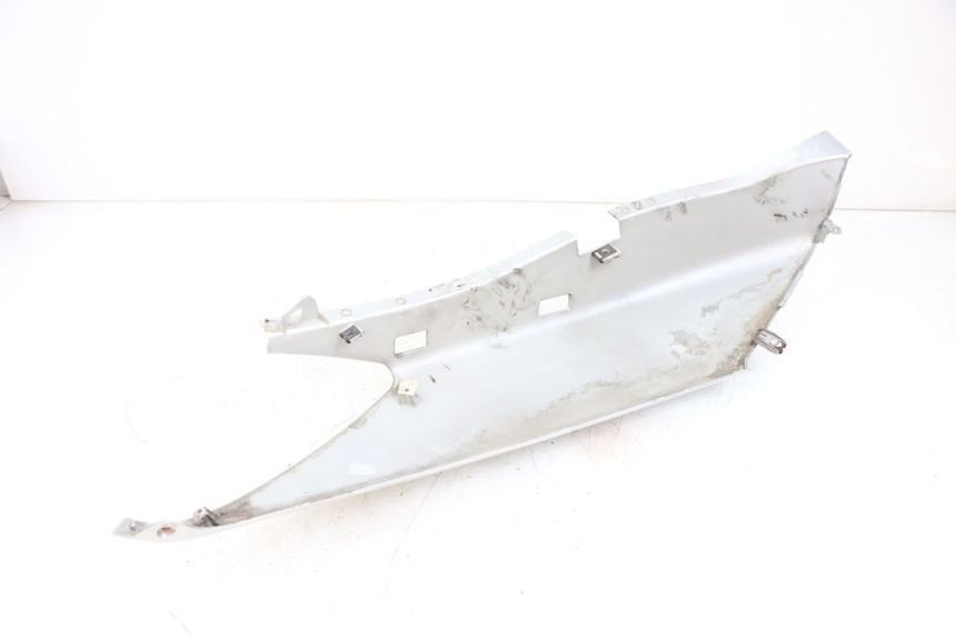 photo de FLANC ARRIERE GAUCHE YAMAHA XMAX X-MAX 125 (2006 - 2009) - Zoom état d’usage