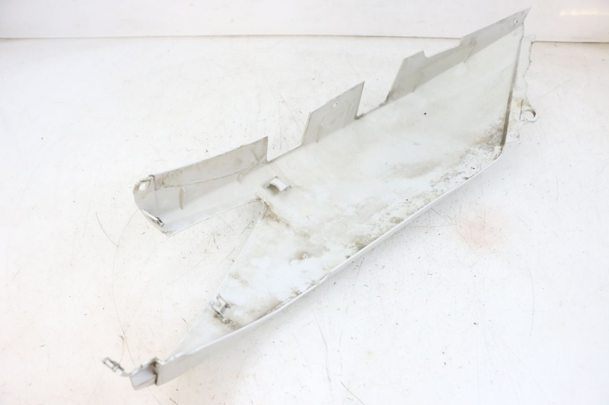 photo de FLANC ARRIERE GAUCHE YAMAHA X-MAX XMAX 125 (2010 - 2013) - Zoom état d’usage