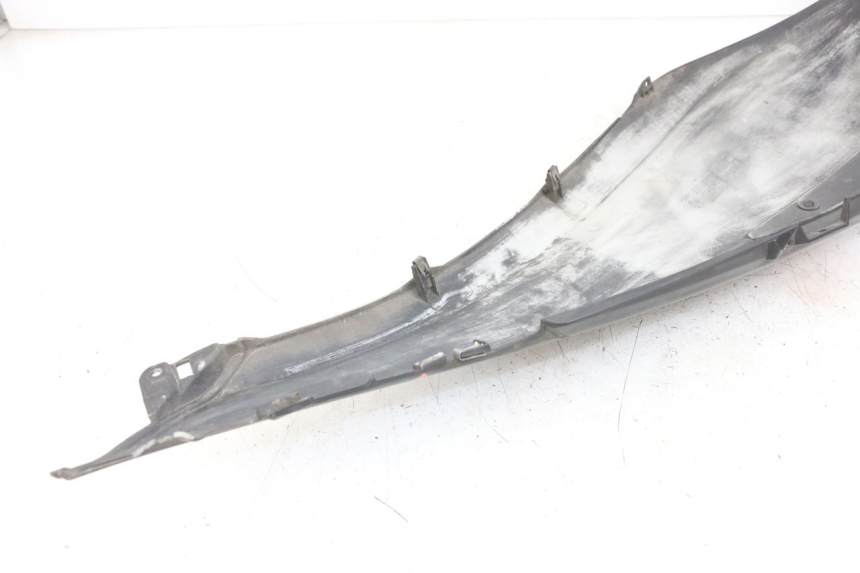 photo de FLANC ARRIERE GAUCHE PIAGGIO X10 125 (2012 - 2017) - Zoom état d’usage