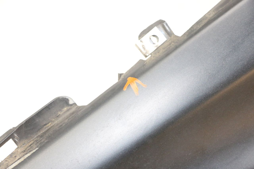 photo de FLANC ARRIERE GAUCHE PIAGGIO X10 125 (2012 - 2017) - État de surface