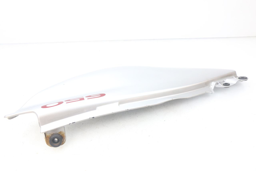 photo de FLANC ARRIERE GAUCHE SUZUKI XF FREEWIND 650 (1997 - 2003) - Autre angle de vue