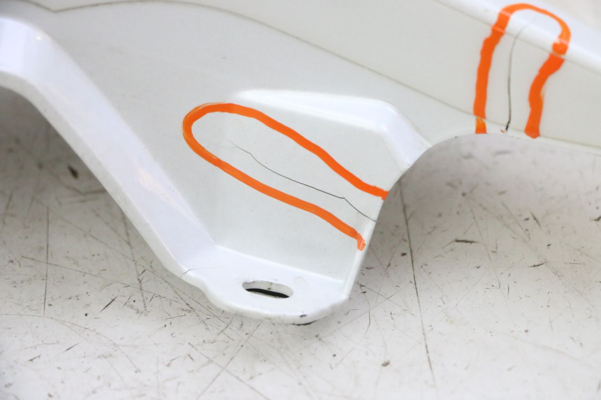 photo de FLANC ARRIERE GAUCHE YAMAHA XJ6 ABS 600 (2008 - 2016) - Détails caractéristiques