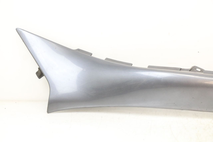 photo de FLANC ARRIERE GAUCHE YAMAHA XJ600 XJ DIVERSION 600 (1992 - 1997) - État de surface