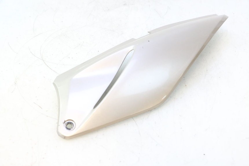 photo de FLANC ARRIERE GAUCHE HONDA XLV VARADERO 125 (2007 - 2012) - Points de fixation