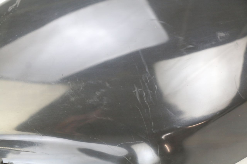 photo de FLANC ARRIERE GAUCHE YAMAHA XP T-MAX TMAX ABS 500 (2004 - 2007) - Pièce contrôlée