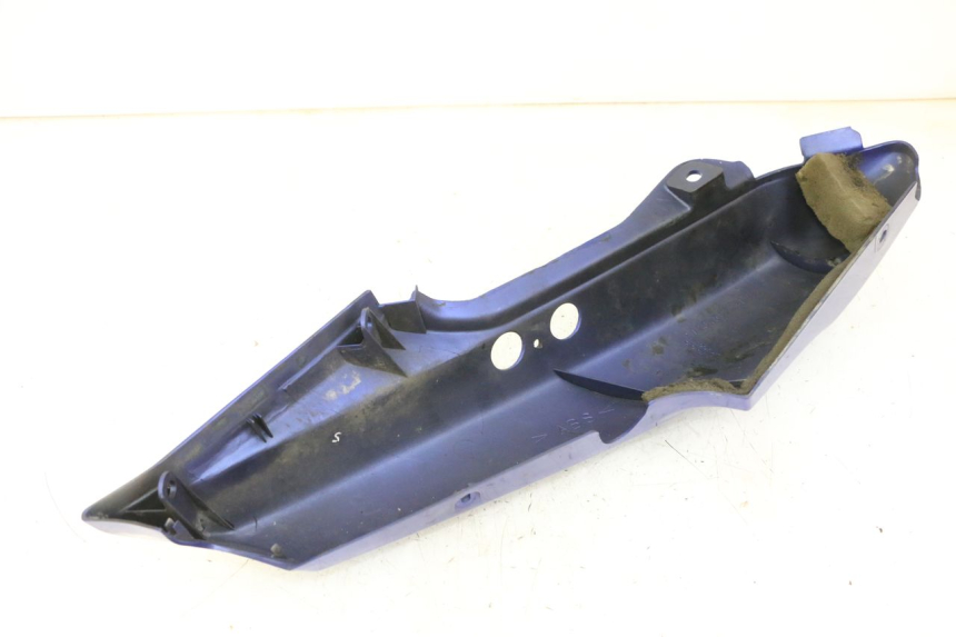 photo de FLANC ARRIERE GAUCHE YAMAHA FZS FAZER 600 (2001 - 2003) - Zoom état d’usage