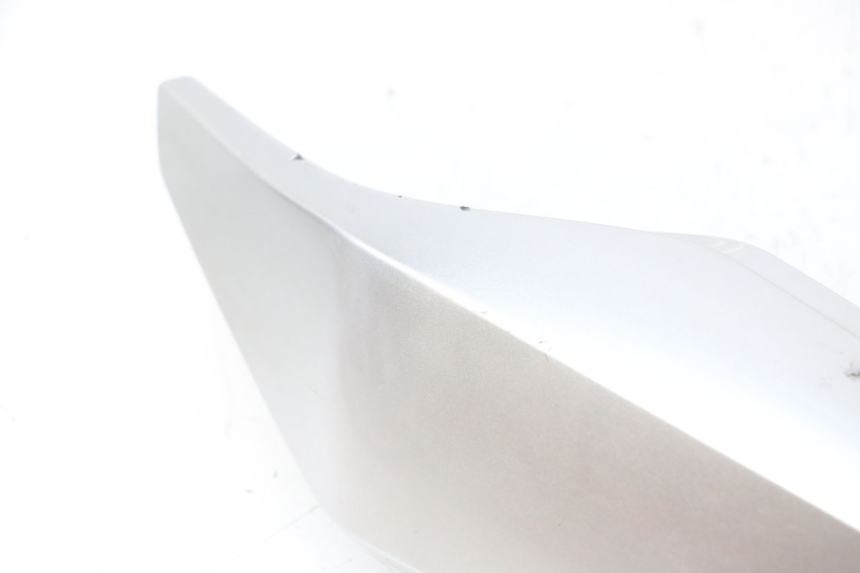 photo de FLANC ARRIERE GAUCHE YAMAHA XJ6 600 (2008 - 2016) - Zoom composants