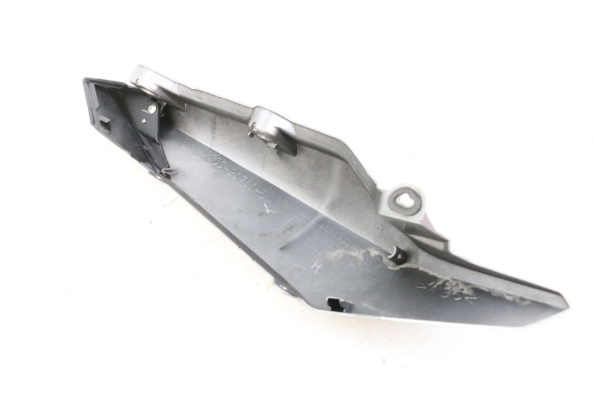 photo de FLANC ARRIERE GAUCHE YAMAHA XJ6 600 (2008 - 2016) - État de surface