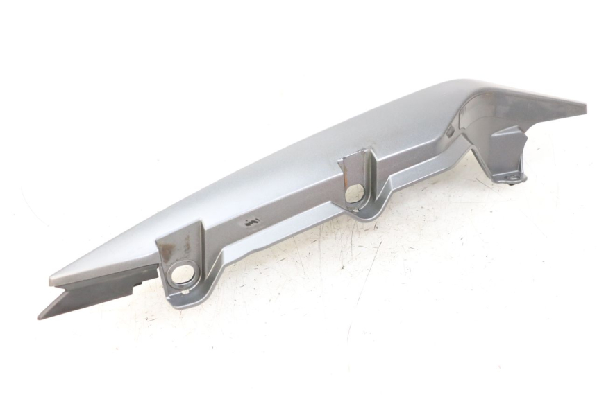 photo de FLANC ARRIERE GAUCHE YAMAHA XJ6 ABS 600 (2008 - 2016) - Points de fixation