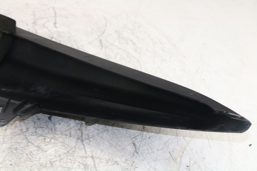 photo de FLANC ARRIERE GAUCHE YAMAHA YP MAJESTY ABS 400 (2007 - 2009) - État de surface