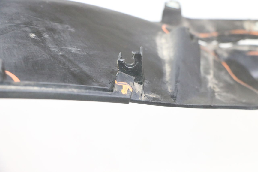 photo de FLANC LATERAL AVANT DROIT QUADRO 4 4D 350 (2015 - 2018) - Autre angle de vue