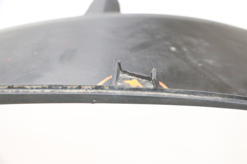 photo de FLANC LATERAL AVANT DROIT QUADRO 4 4D 350 (2015 - 2018) - Gros plan technique