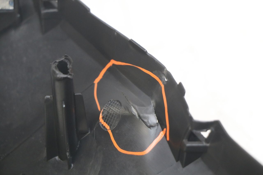 photo de FLANC LATERAL AVANT DROIT KYMCO AGILITY 16+ 4T 50 (2018 - 2023) - Autre angle de vue