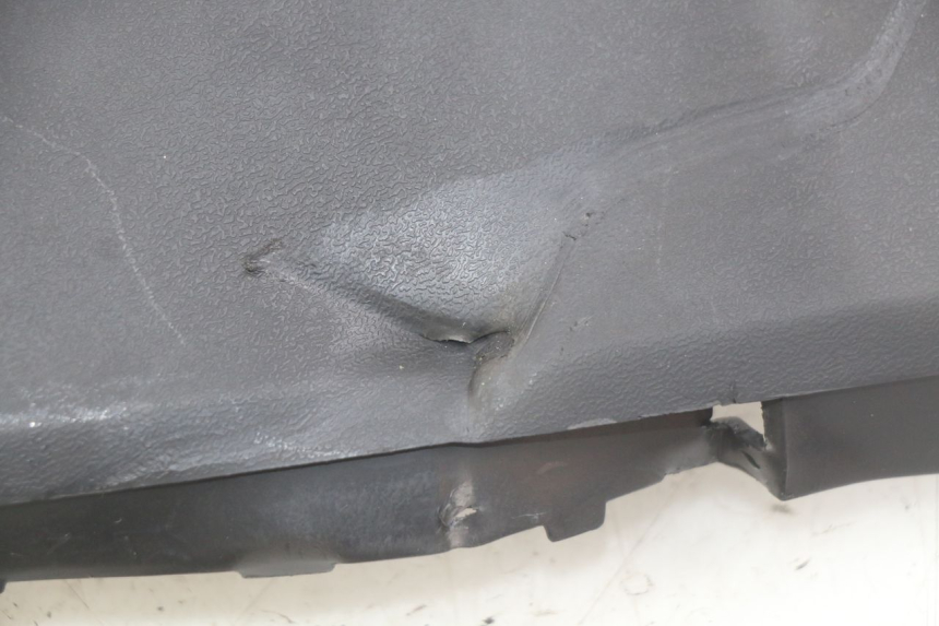 photo de FLANC LATERAL AVANT DROIT KYMCO AGILITY 16+ 4T 50 (2018 - 2023) - Marquages et références