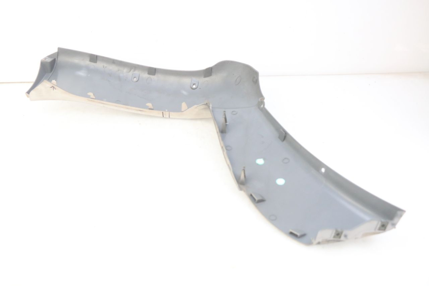 photo de FLANC LATERAL AVANT DROIT ECCITY ARTELEC 670 1 (2013 - 2017) - Zoom état d’usage