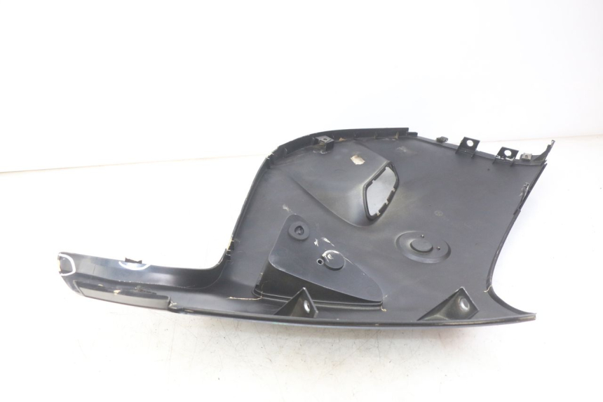 photo de FLANC LATERAL AVANT DROIT BMW C1 125 (2000 - 2003) - Détail de la pièce