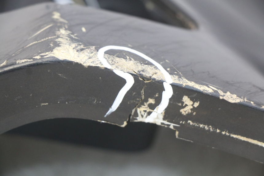 photo de FLANC LATERAL AVANT DROIT BMW C1 125 (2000 - 2003) - Vue rapprochée