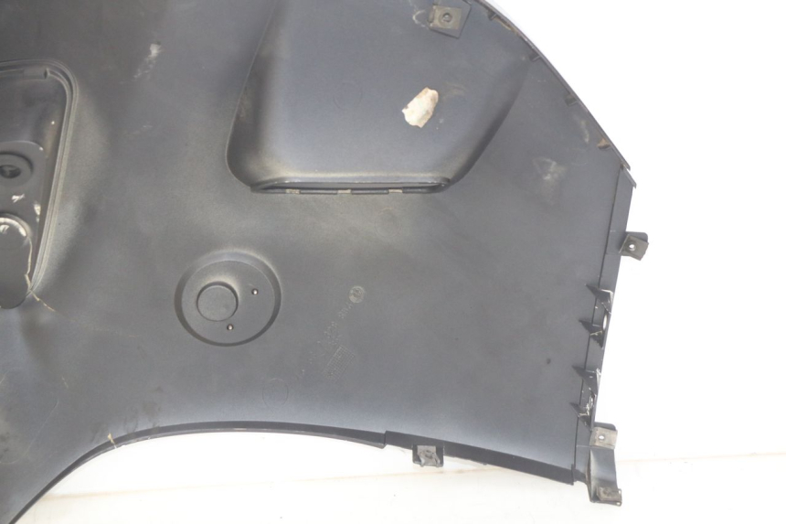 photo de FLANC LATERAL AVANT DROIT BMW C1 125 (2000 - 2003) - État de surface