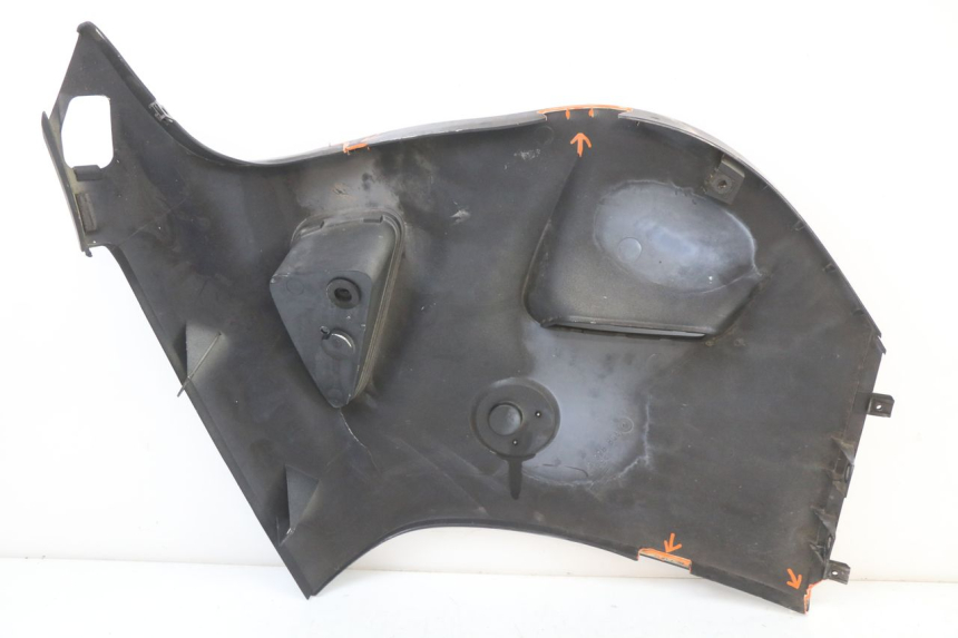 photo de FLANC LATERAL AVANT DROIT BMW C1 125 (2000 - 2003) - Zoom état d’usage