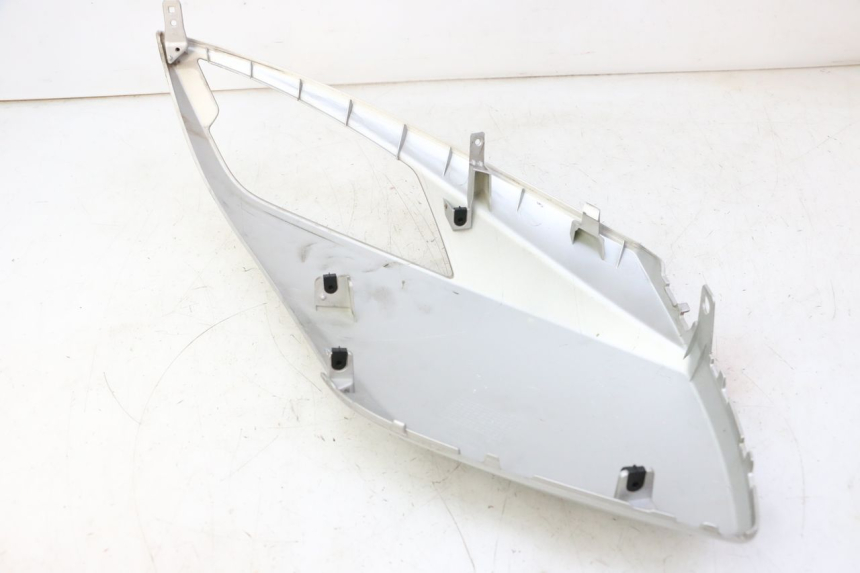 photo de FLANC LATERAL AVANT DROIT PEUGEOT CITYSTAR 50 (2013 - 2017) - Autre angle de vue