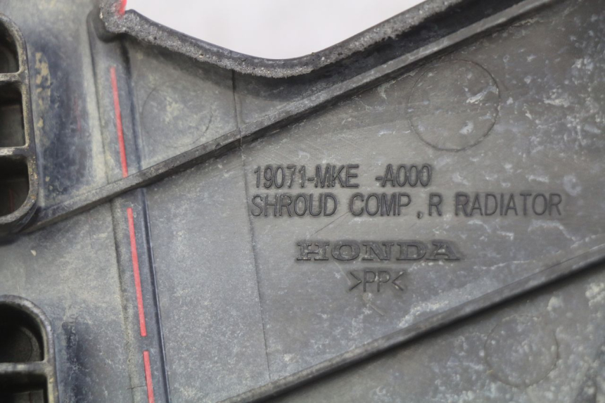 photo de FLANC LATERAL AVANT DROIT HONDA CRF CR-F RX 450 (2017 - 2021) - Détail de la pièce