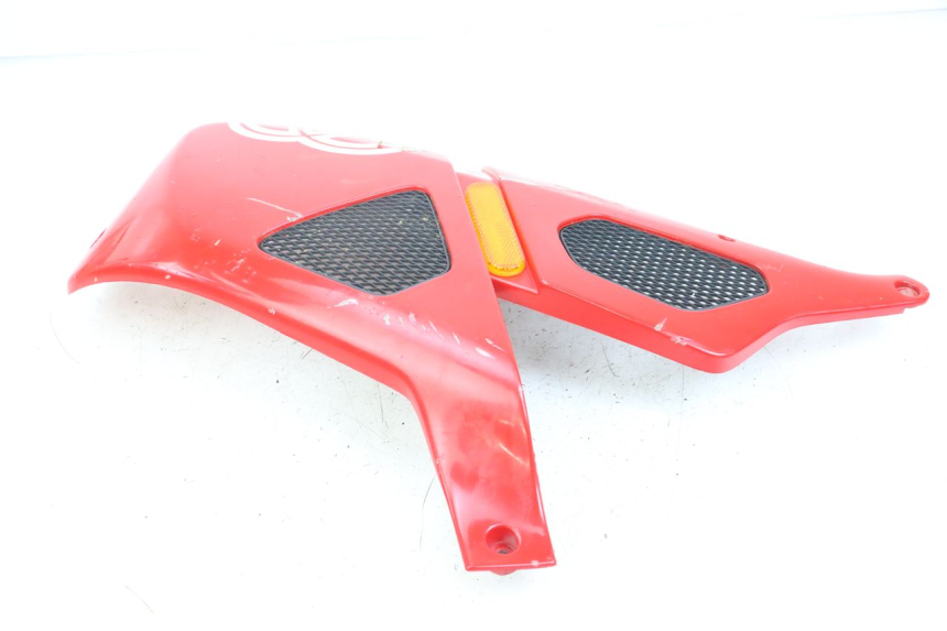 photo de FLANC LATERAL AVANT DROIT GILERA DNA 50 (2000 - 2007) - Points de fixation