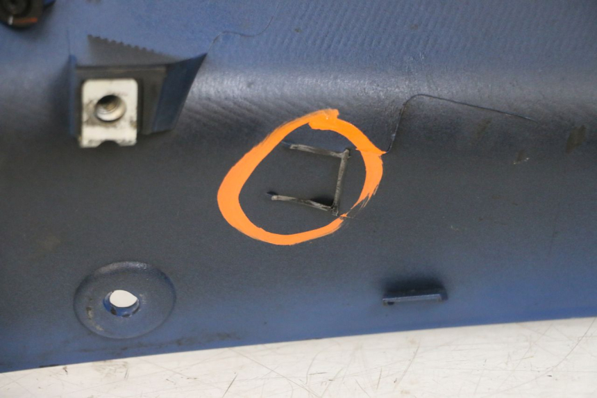 photo de FLANC LATERAL AVANT DROIT YAMAHA FJR ABS 1300 (2006 - 2012) - Pièce contrôlée