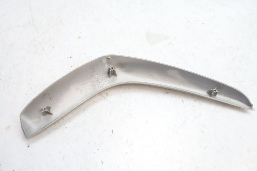 photo de FLANC LATERAL AVANT DROIT PIAGGIO FLY 2T 50 (2004 - 2017) - État de surface