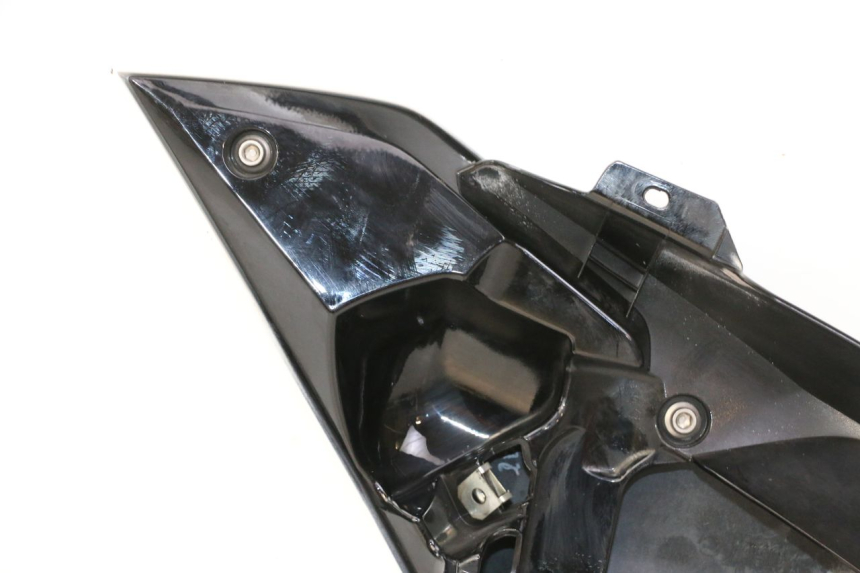 photo de FLANC LATERAL AVANT DROIT BMW G310 R 310 (2016 - 2020) - Vue d’ensemble