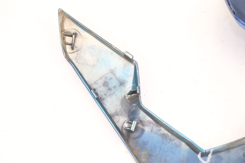 photo de FLANC LATERAL AVANT DROIT SUZUKI GSR 750 (2011 - 2017) - Photo complémentaire