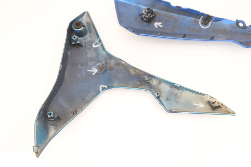 photo de FLANC LATERAL AVANT DROIT SUZUKI GSR 750 (2011 - 2017) - Vue principale