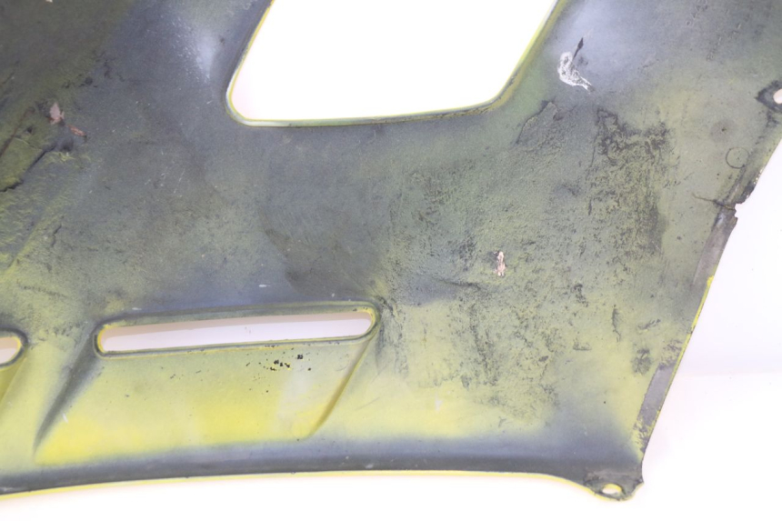 photo de FLANC LATERAL AVANT DROIT SUZUKI GSXF GSX F 600 (1988 - 1997) - Points de fixation