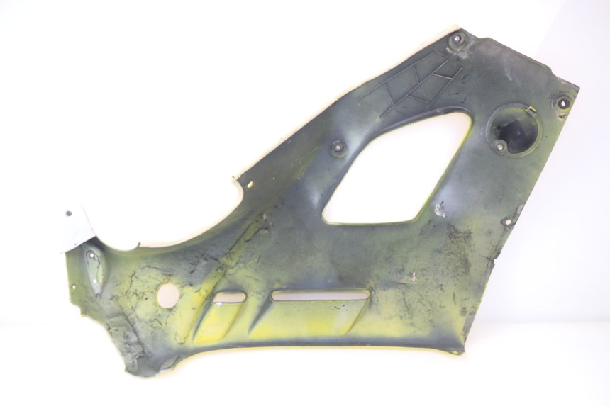 photo de FLANC LATERAL AVANT DROIT SUZUKI GSXF GSX F 600 (1988 - 1997) - Marquages et références