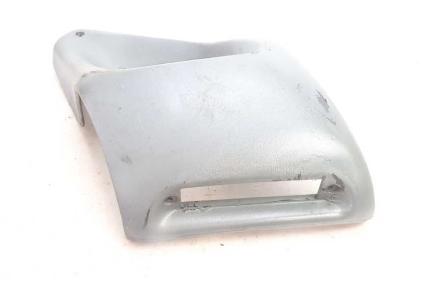 photo de FLANC LATERAL AVANT DROIT INFERIEUR GILERA RUNNER SP 50 (2002 - 2004) - Zoom état d’usage