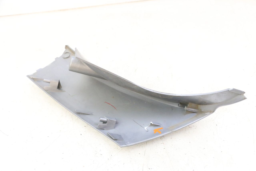 photo de FLANC LATERAL AVANT DROIT SYM JOYMAX 125 (2010 - 2017) - Zoom état d’usage