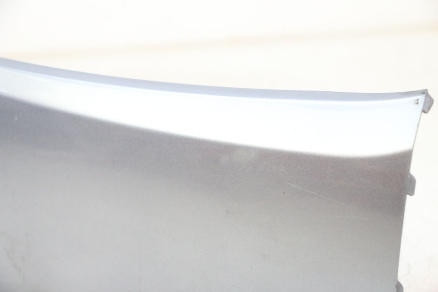 photo de FLANC LATERAL AVANT DROIT SYM JOYMAX 125 (2010 - 2017) - État de surface