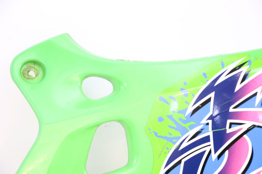 photo de FLANC LATERAL AVANT DROIT KAWASAKI KDX 125 (1990 - 1991) - État de surface