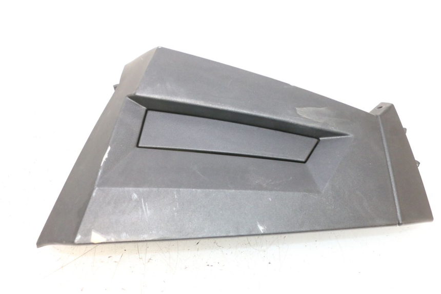 photo de FLANC LATERAL AVANT DROIT KEEWAY MATRIX RX9 125 (2006 - 2007) - Zoom état d’usage