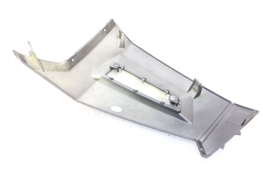photo de FLANC LATERAL AVANT DROIT KEEWAY MATRIX RX9 125 (2006 - 2007) - Points de fixation