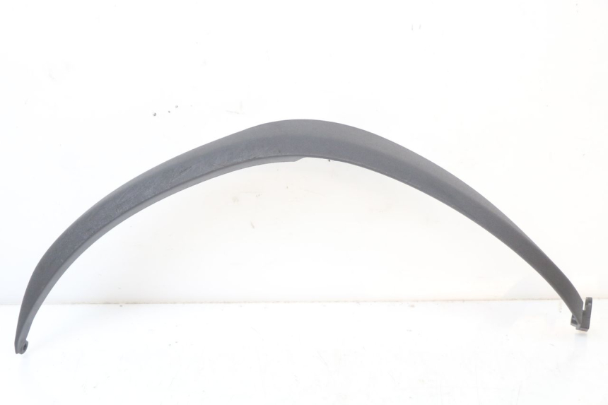 photo de FLANC LATERAL AVANT DROIT PIAGGIO MP3 HPE 350 (2018 - 2020) - Autre angle de vue