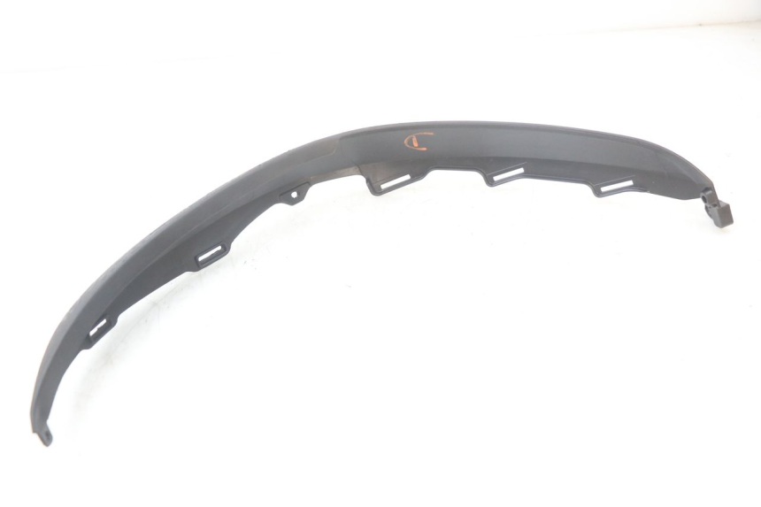 photo de FLANC LATERAL AVANT DROIT PIAGGIO MP3 HPE 350 (2018 - 2020) - Gros plan technique