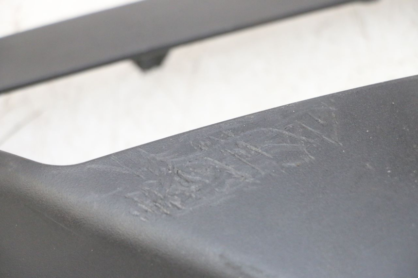 photo de FLANC LATERAL AVANT DROIT GILERA NEXUS 125 (2009 - 2013) - Zoom état d’usage