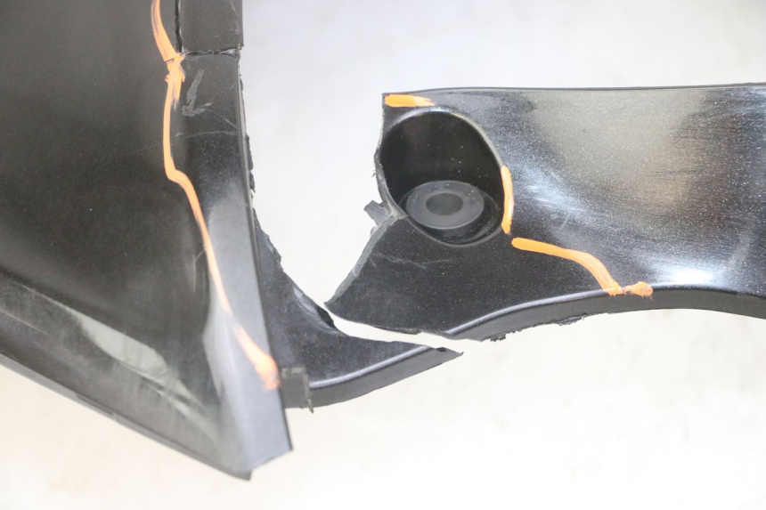 photo de FLANC LATERAL AVANT DROIT HONDA NTV DEAUVILLE ABS 700 (2007 - 2016) - Photo complémentaire