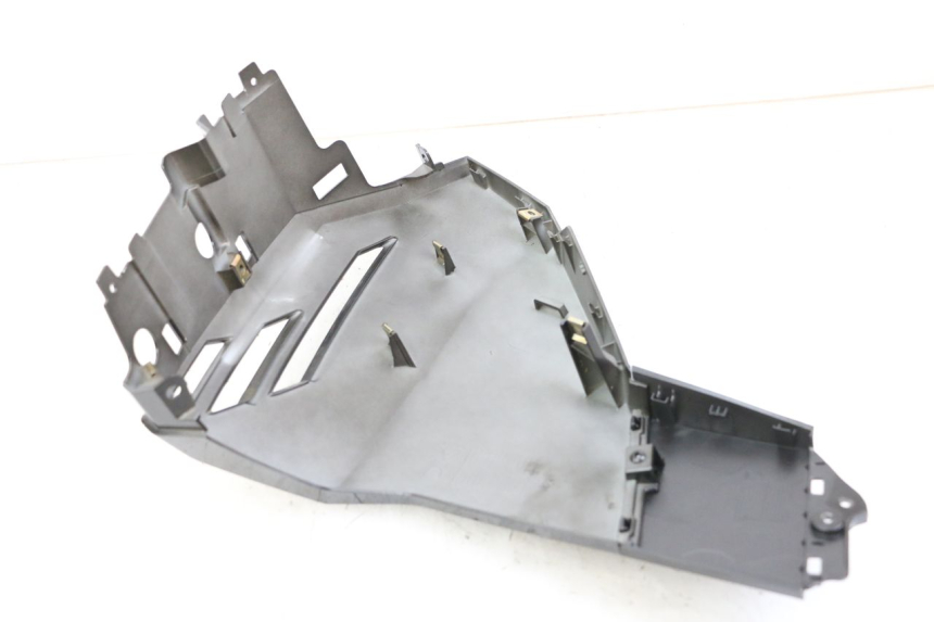 photo de FLANC LATERAL AVANT DROIT PEUGEOT TWEET 4T 50 (2023 - 2025) - Gros plan technique