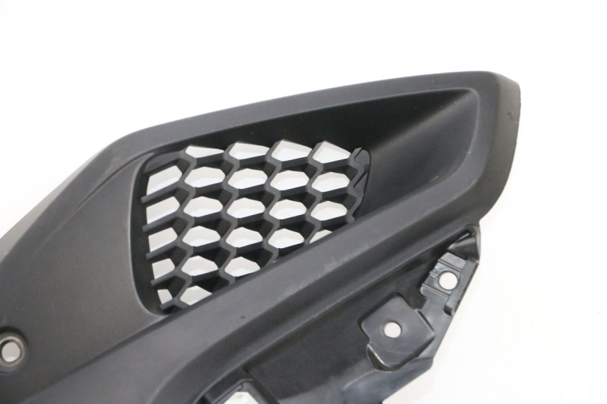 photo de FLANC LATERAL AVANT DROIT BMW R GS 1250 (2021 - 2024) - Vue rapprochée