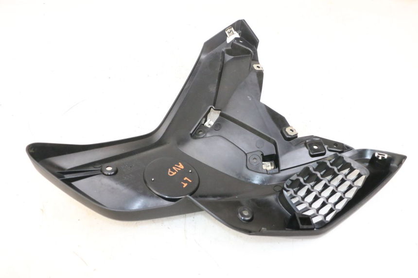 photo de FLANC LATERAL AVANT DROIT BMW R GS 1250 (2021 - 2024) - Zoom état d’usage