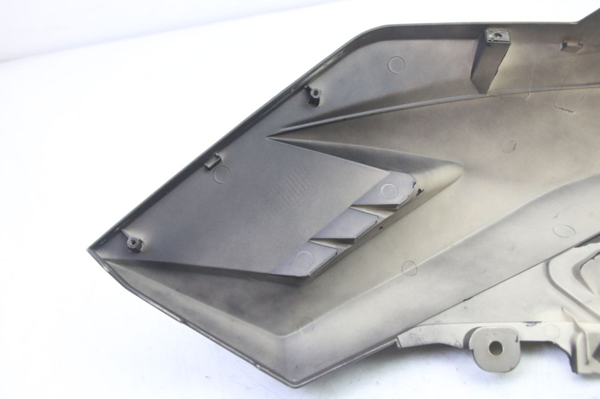 photo de FLANC LATERAL AVANT DROIT MAG POWER R-STREET 50 (2016 - 2025) - Points de fixation