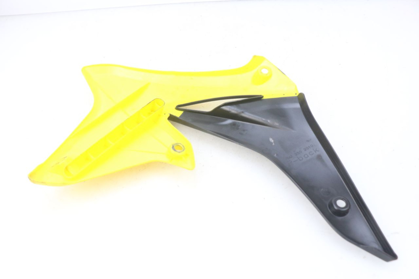 photo de FLANC LATERAL AVANT DROIT SUZUKI RM-Z RMZ 250 (2010 - 2016) - Détail de la pièce